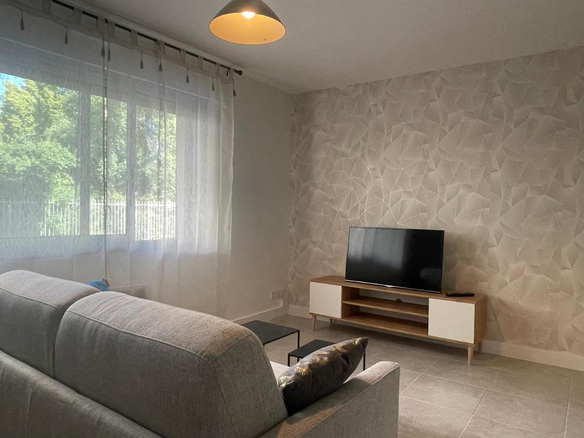Au Calme Proche Centre-Ville, Studio Renove Avec Equipements Neufs Et Parking Prive 가프 외부 사진